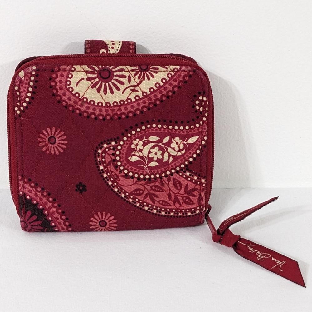Vera Bradley Retired Mesa Red Burgundy Bifold Wallet Change ID Bandana Paisley - Picture 2 of 13